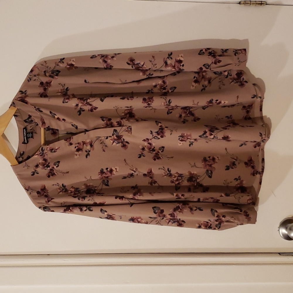 Hilary Radley Blouse Purple Flower Print size L